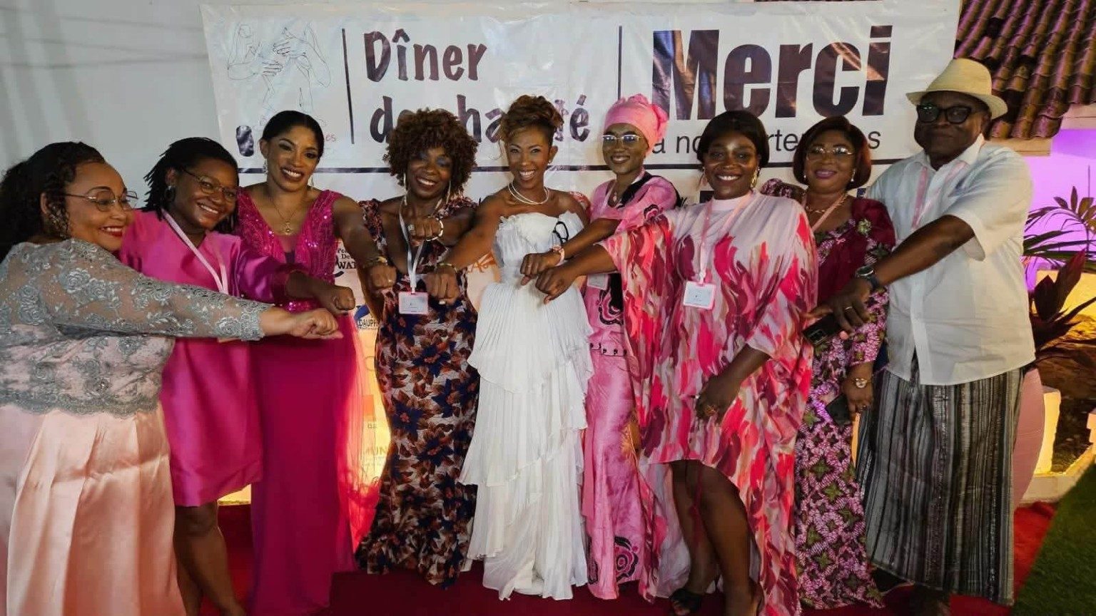 Femmes et partenaires mobilisés au dîner de charité OFIDEF, Octobre Rose 2025